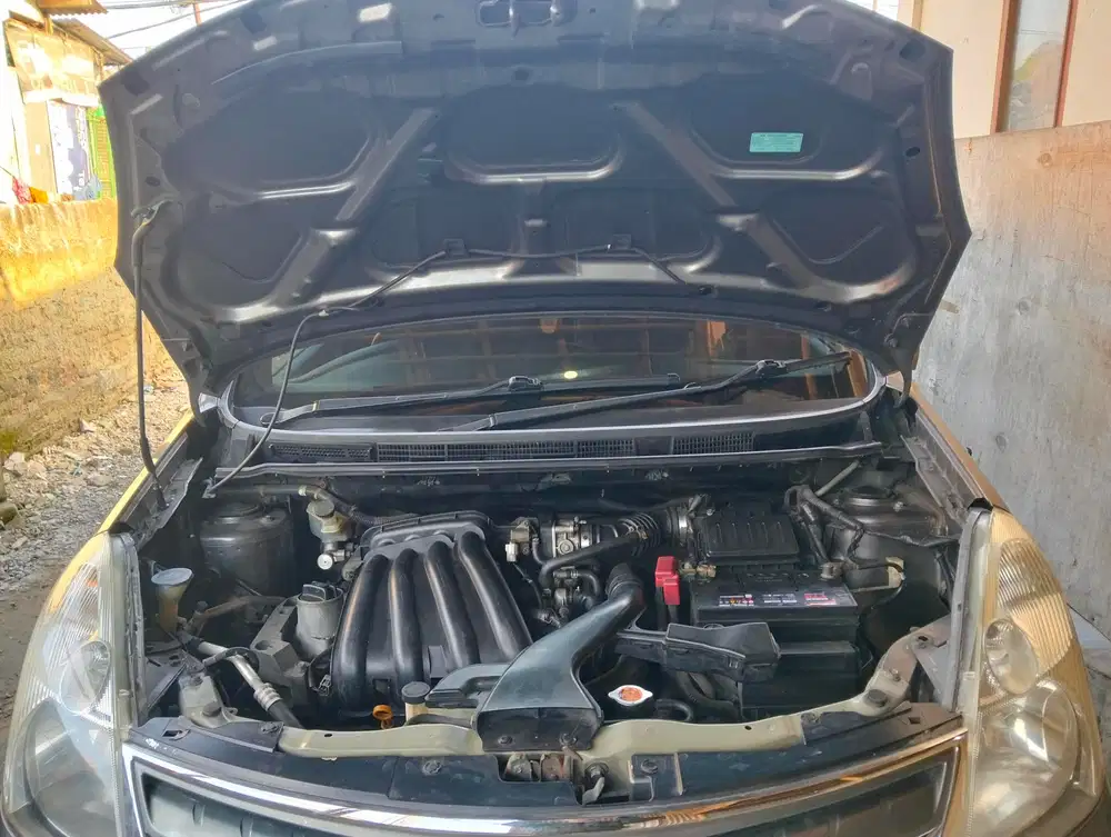 Nissan Livina 2012 Bensin