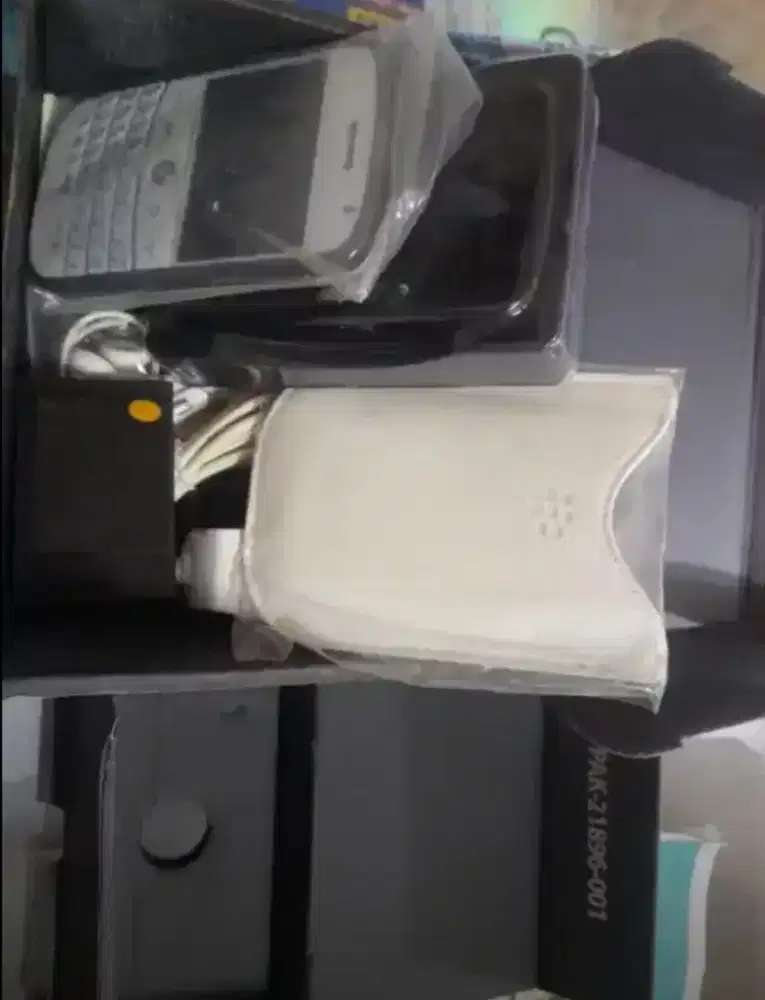 Murah bagi penggemar blackbery bold 9000 barang simpanan full set