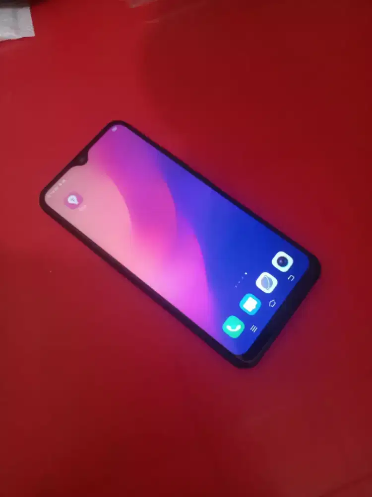 Vivo y12 ram 3/32 normal semua nya msh orisinil semua nya batangan aja