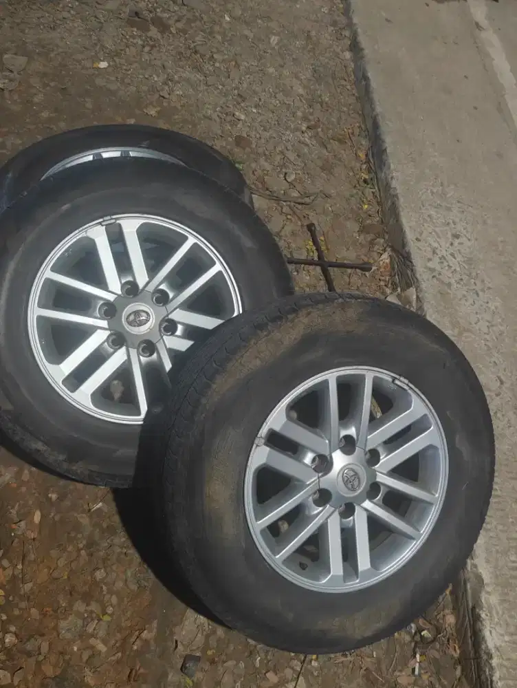 Velg Fortuner lama gaes