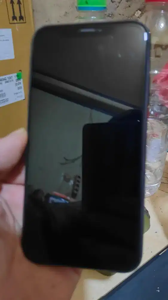 Iphone XR 64 GB lcd garis