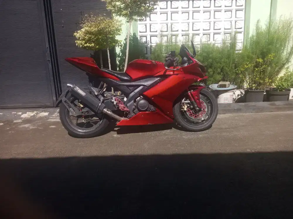 Dijual Motor Yamaha R15V2