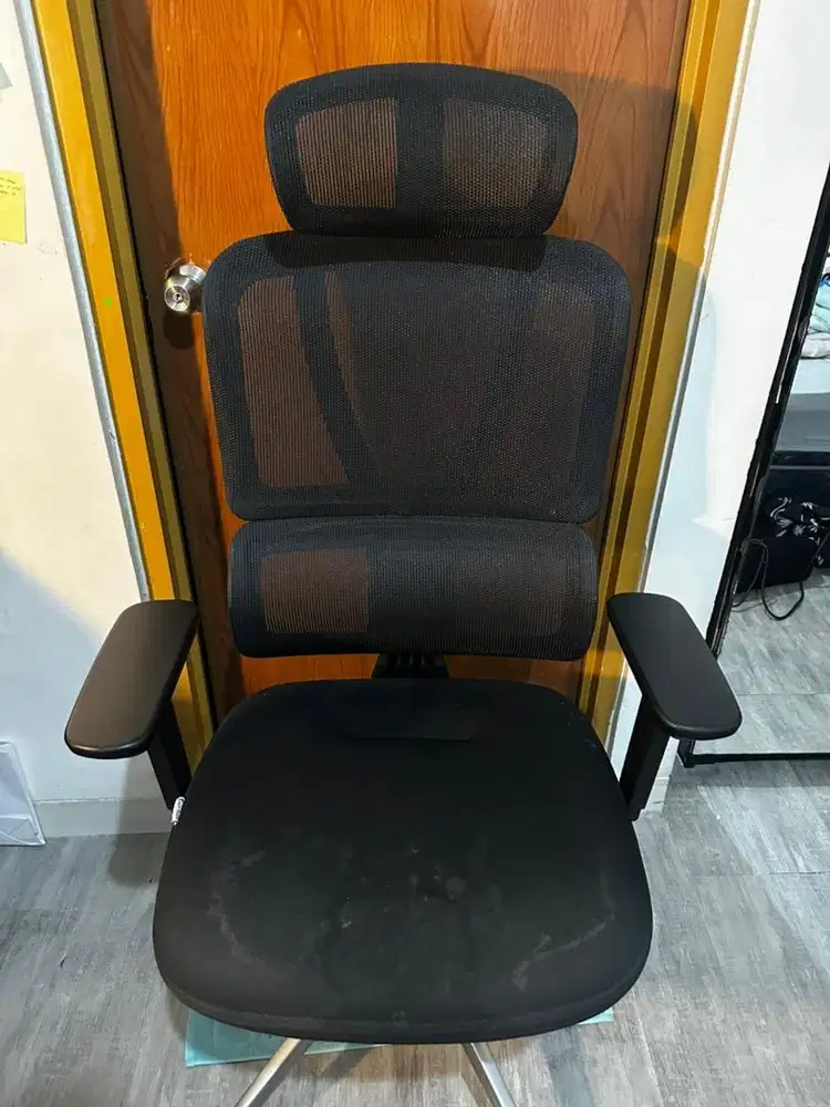 Kursi Ergonomic Working Chair Heim Studio Dekoruma