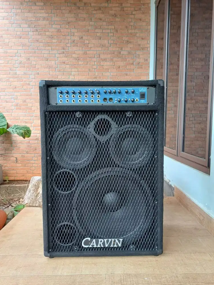 Carvin KB1000 /1015 Amp keyboard stereo made in USA