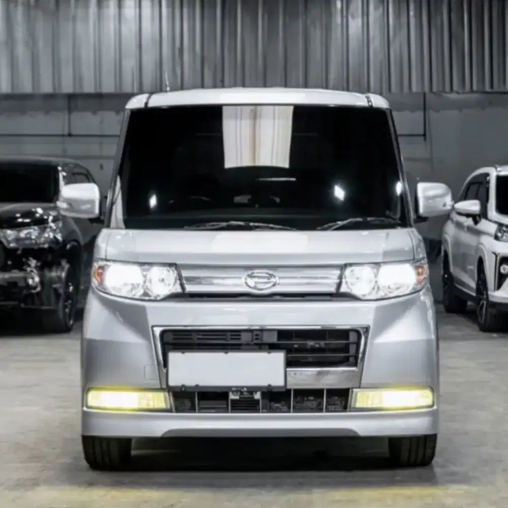 Dijual Daihatsu Tanto A/T 2009