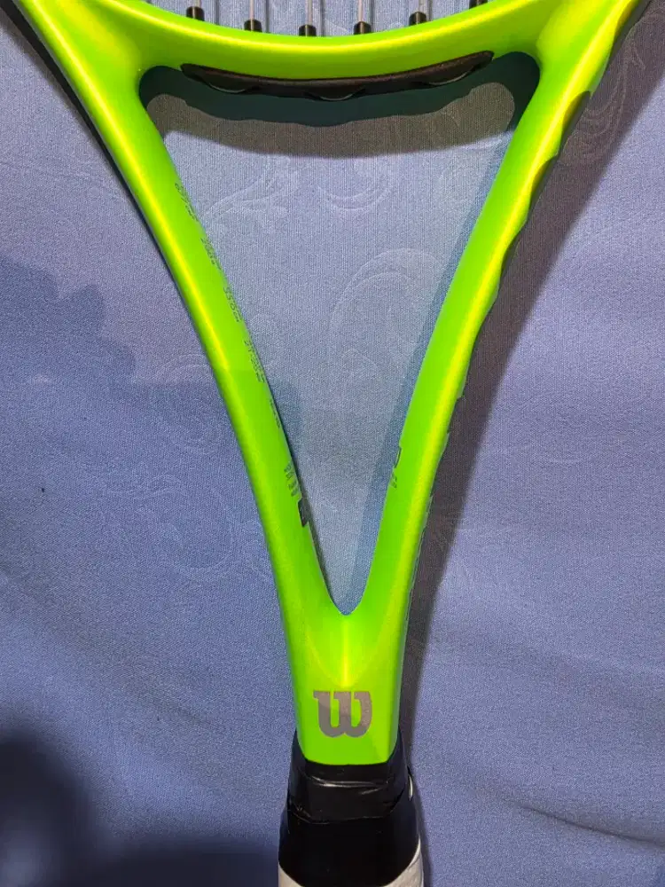 Raket tenis Wilson Blade Feel 105 RXT