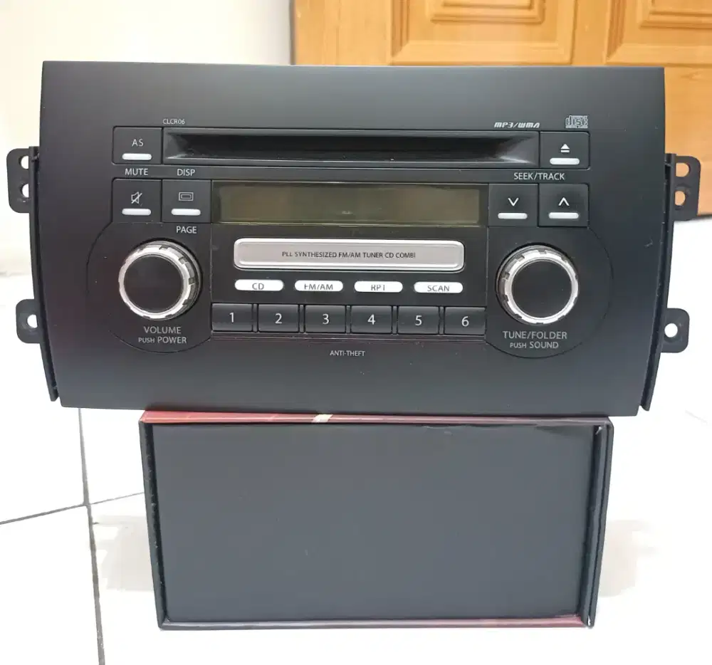 Head unit original part Suzuki SX4 X-Over (Clarion)