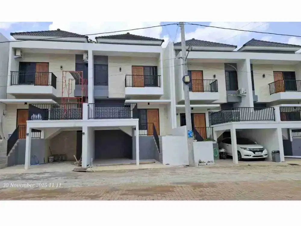 Rumah 2 Lantai murah Siap Huni di Pudakpayung dekat BPK RI