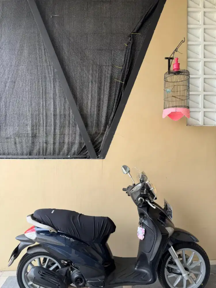 Langkah Piaggio Liberty Biru PMK 2014 Mewah