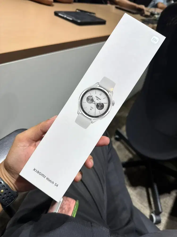 Xiaomi watch s4