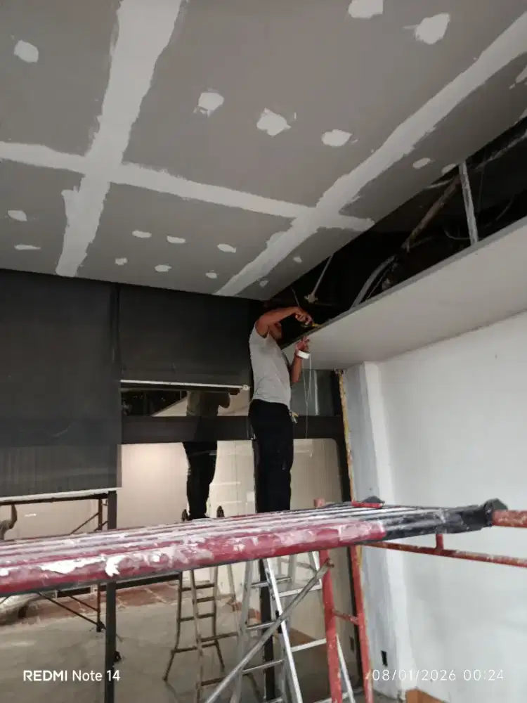 Tukang listrik panggilan