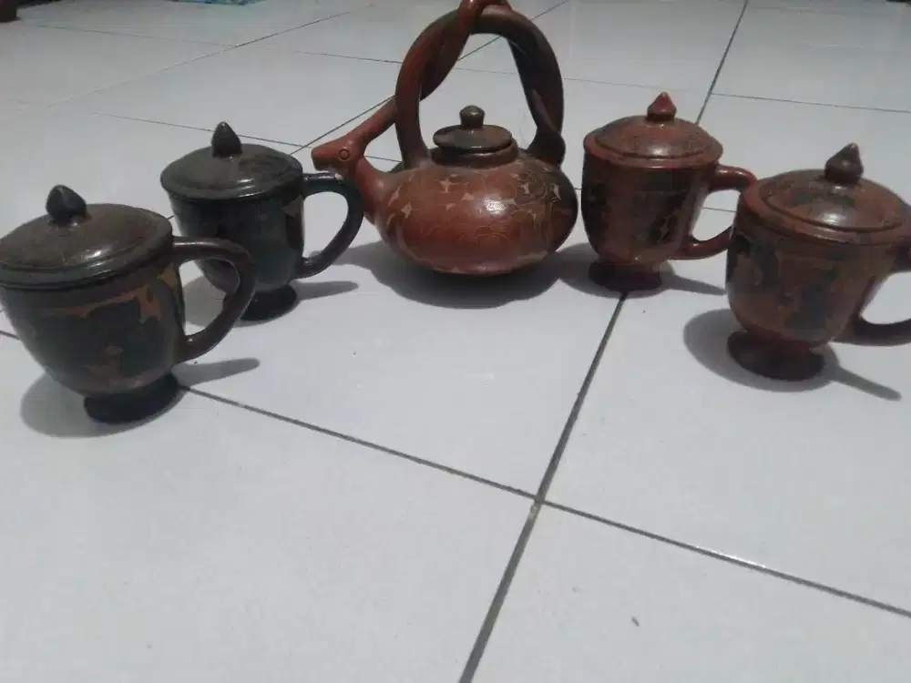 Pajangan tanah liat teapot set motif etnis