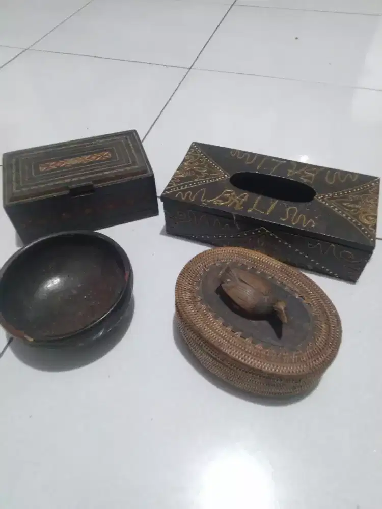 Pajangan meja etnis motif bagus