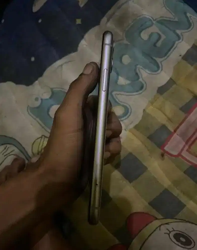 Iphone 11 / 128 ex inter