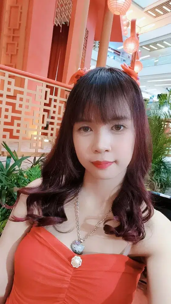 Saya sedang mencari pekerjaan jadi model