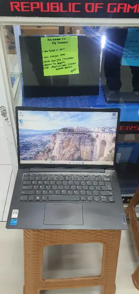 Lenovo v14 core i3 gen 12