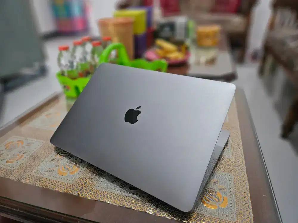 Macbook Pro 13 2020 i5 16/512