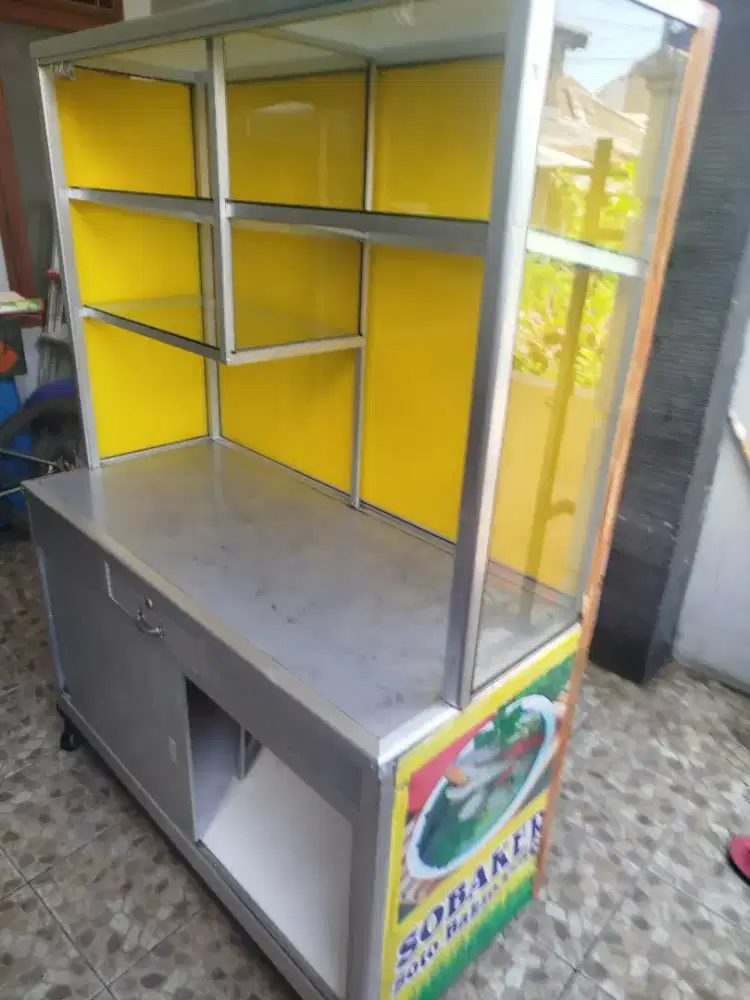 Etalase Uk 60x120 Roda Karet