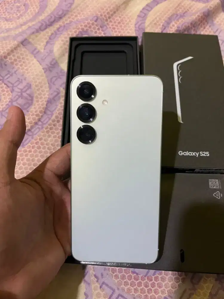 S25 basic like new spk ghar.12/512