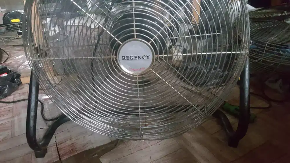 Kipas angin Regency 18inch