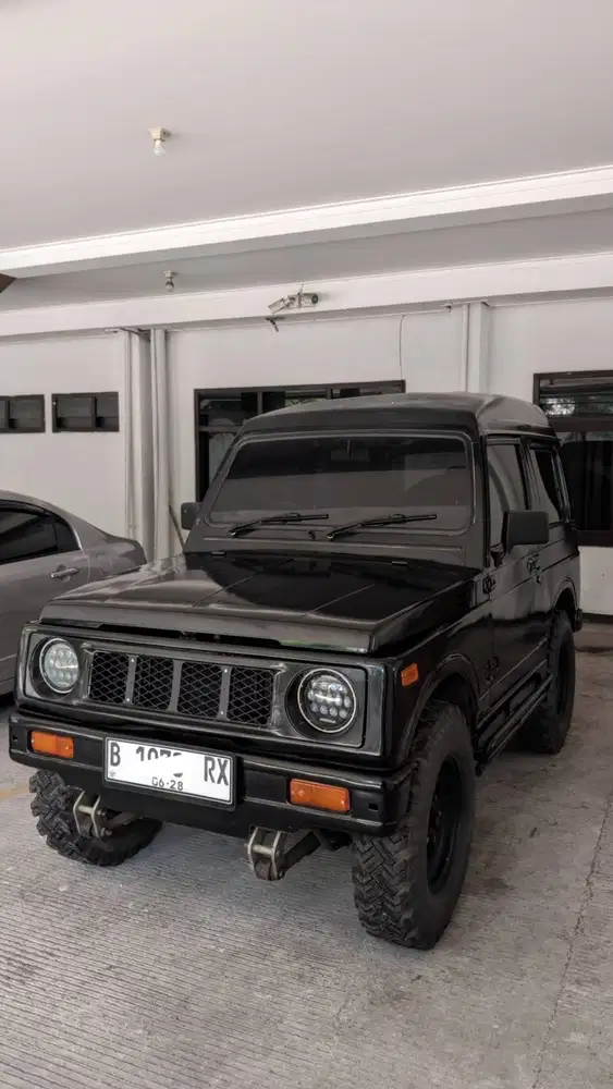 Suzuki katana 1995 4x2 hitam