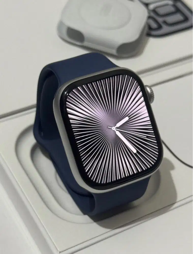 iBox Apple Watch Series 10 42mm Silver Fullset IC/B Garansi On 2026