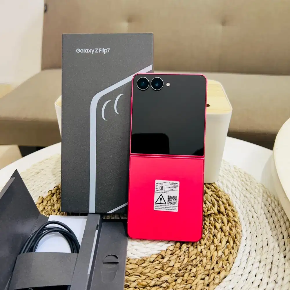 Samsung Z Flip 7 256 CoralRed
