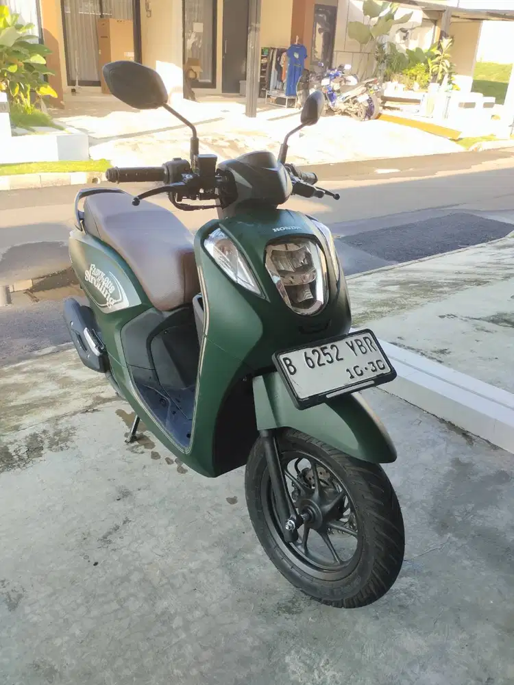 Honda Genio CBS ISS tipe tertinggi