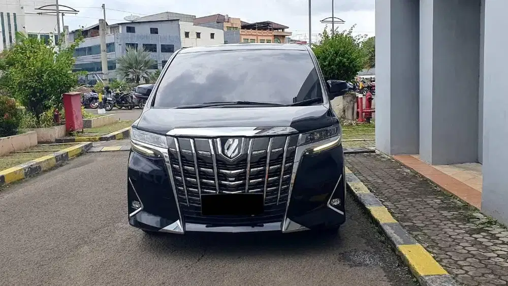 Toyota Alphard 2.5 G APTM TSS Pilot Seat AT 2022 Hitam Km.36rb