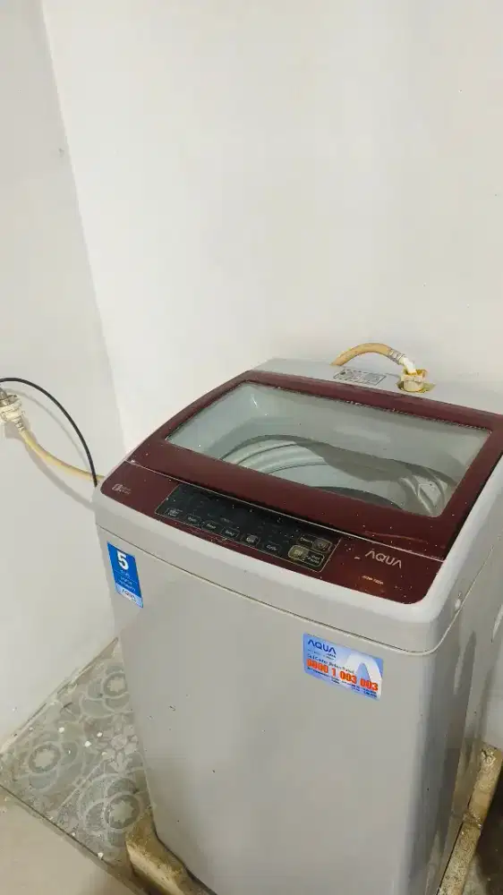 Mesin Cuci Aqua 78DD Tangan Pertama