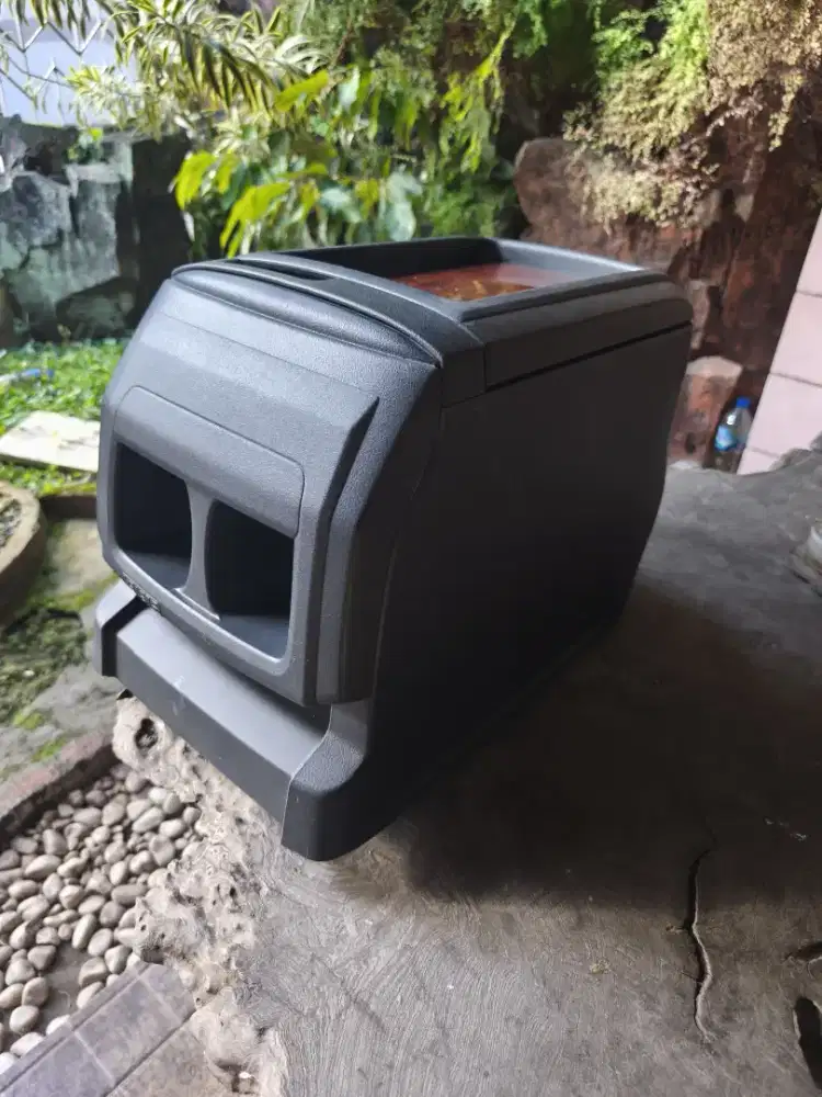 Consule Box Alphard 2012 ( oem )