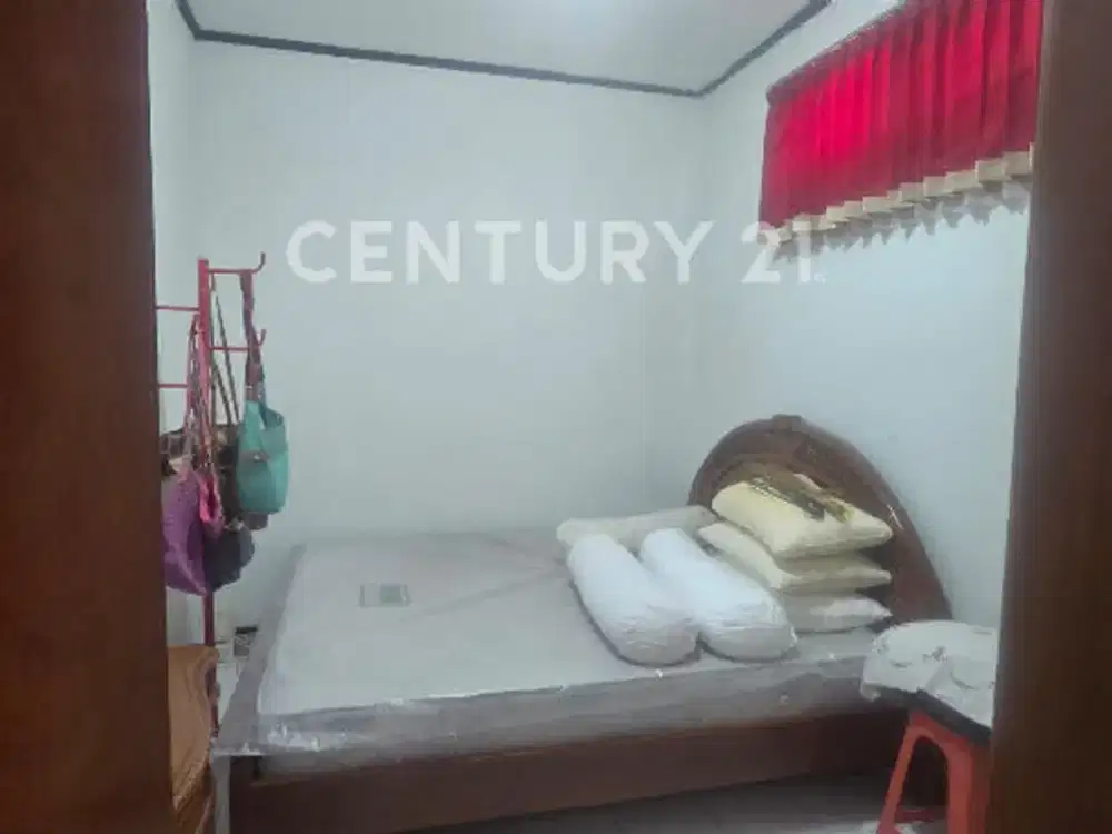 Rumah Minimalis Di Setra Duta Dekat Patung Tangan