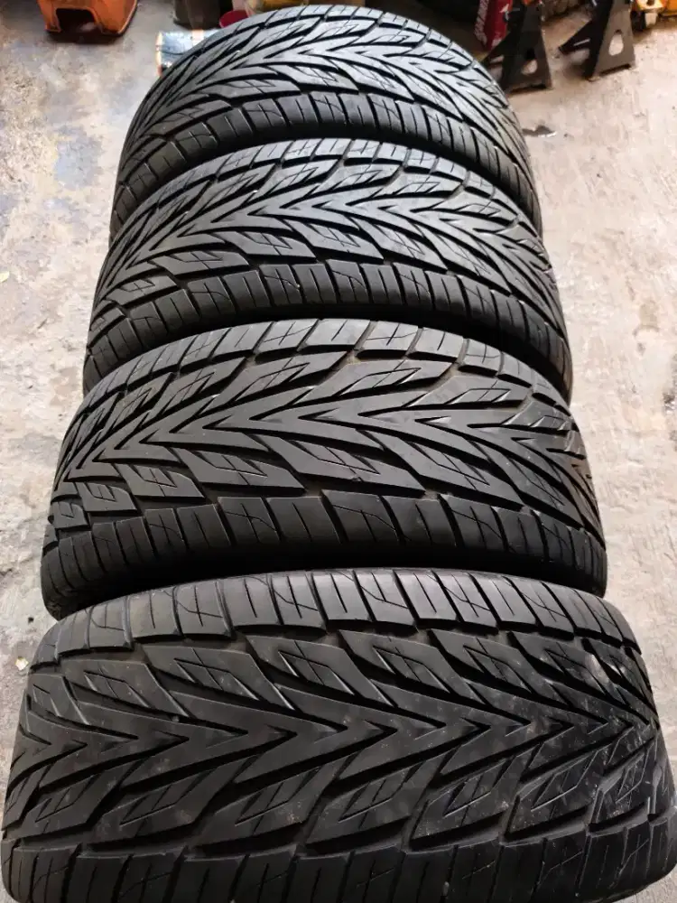 Toyo proxes 275 55 R20