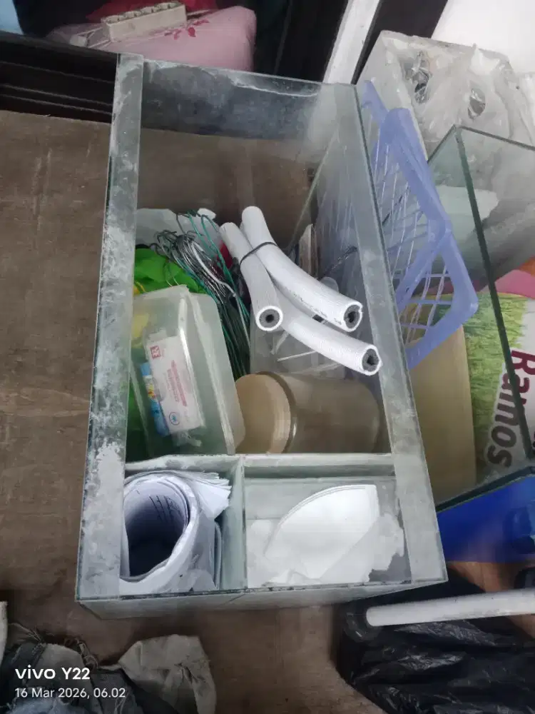Dijual aquarium ikan kaca