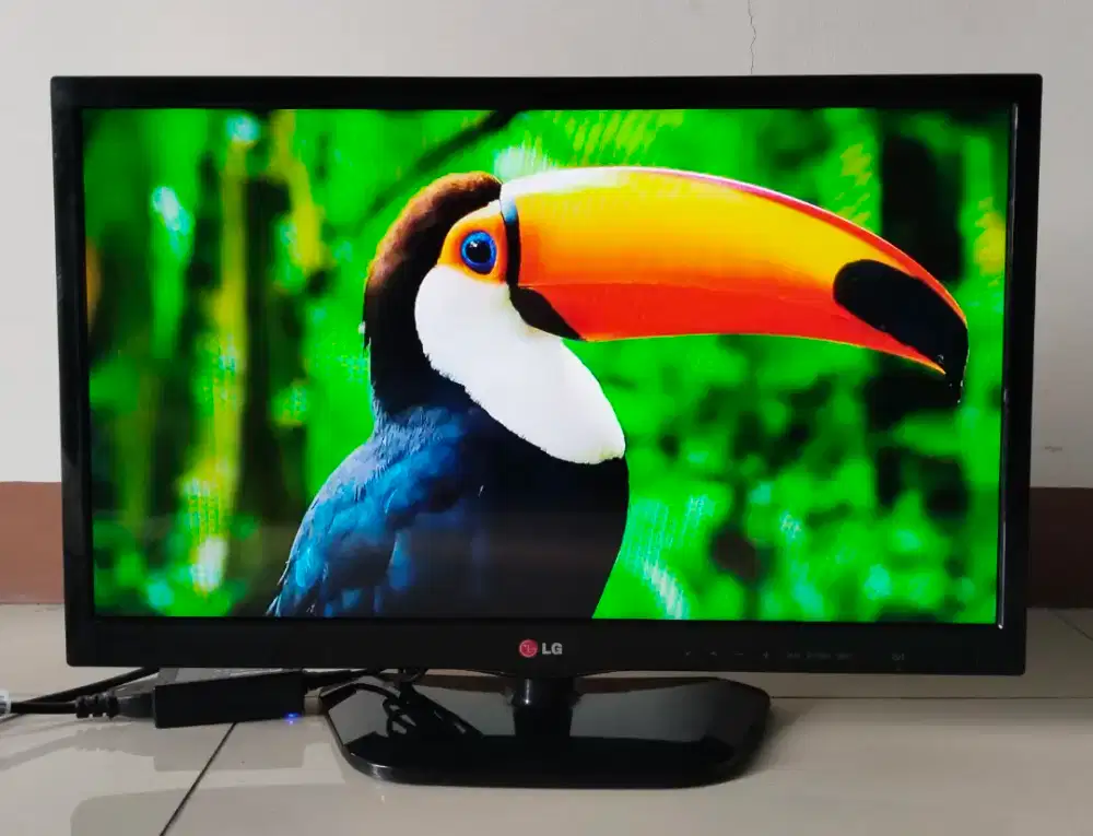 TV MONITOR LG 24-LN4100 Mulus.