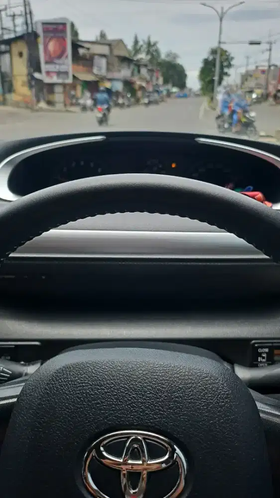 Sewa mobil plus supir depok bogor jakarta