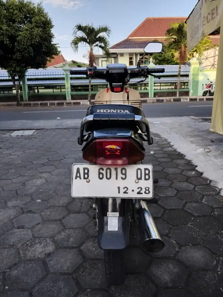 Astrea prima tahun 1990 Ab Sleman