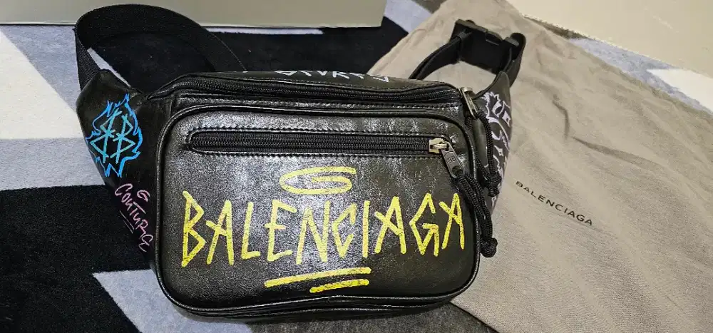 Shoulder Bag BALEN GRAVITY