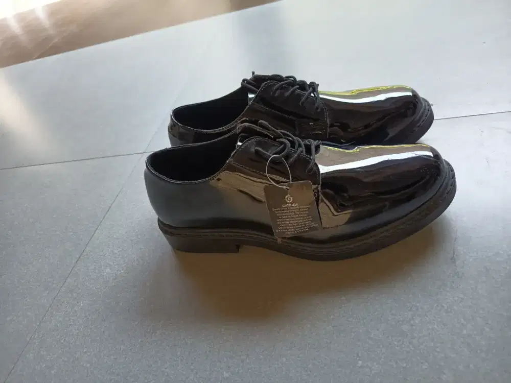 Di jual cepat sepatu fantofel cowok size 45 di jual murah saja