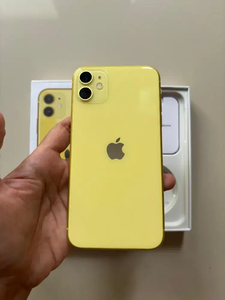 iPhone 11 64GB Yellow Second Bea Cukai - Sinyal Permanen