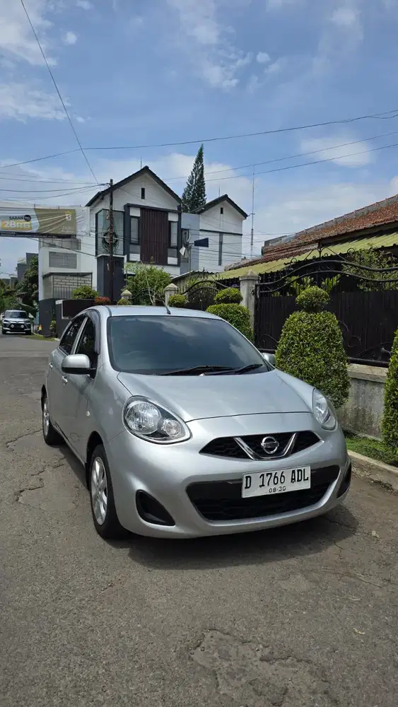 Nissan March matic 2015 DP 15jt
