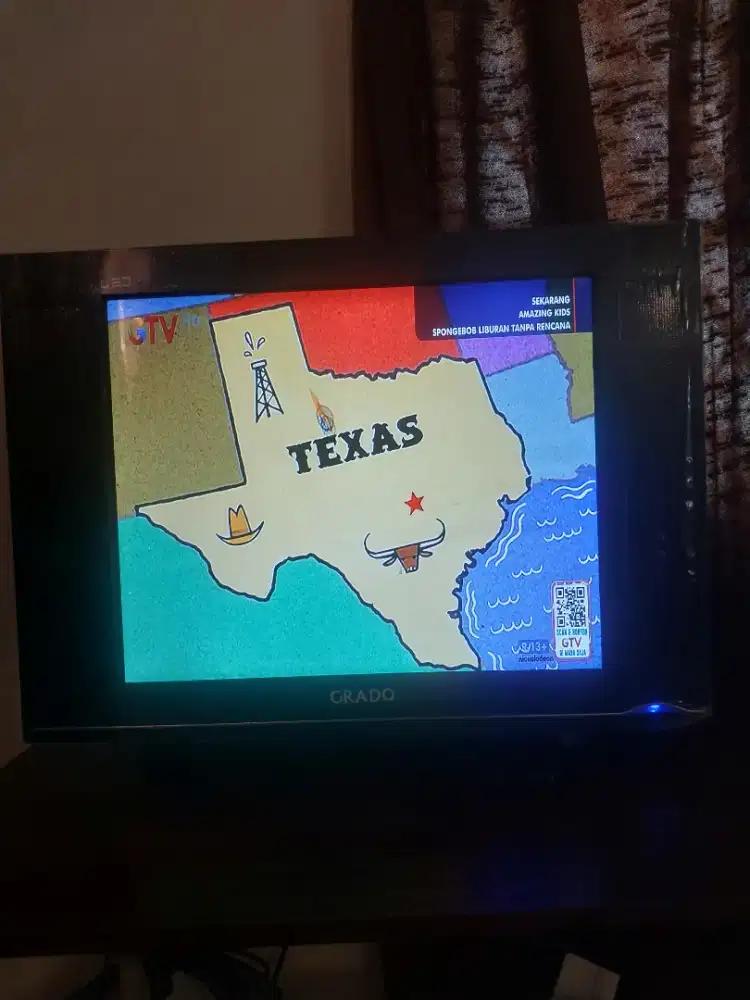 TV LED warna hitam + setop box