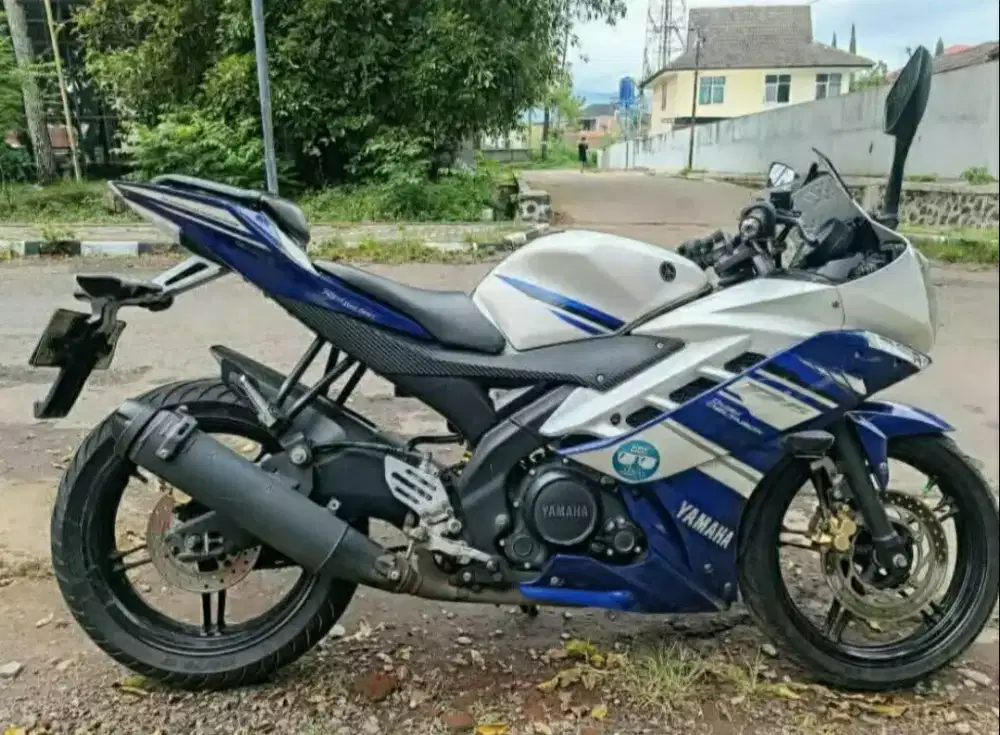 Yamaha r15 rosi