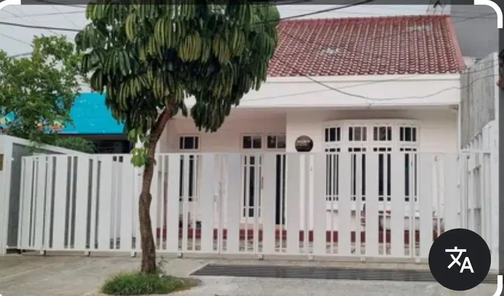 Housekeeper kost pria