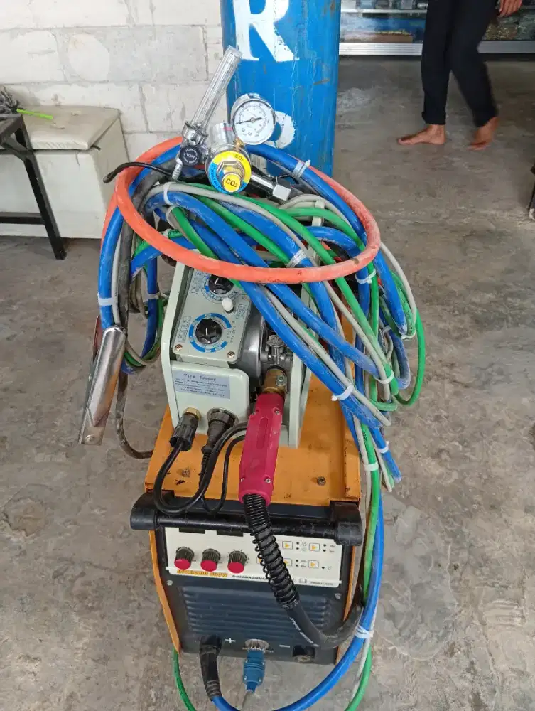 MESIN LAS MIG CO² BEKAS 500A HUGONG BEKAS 3 PHASE CO² MIG FCAW LISTRIK