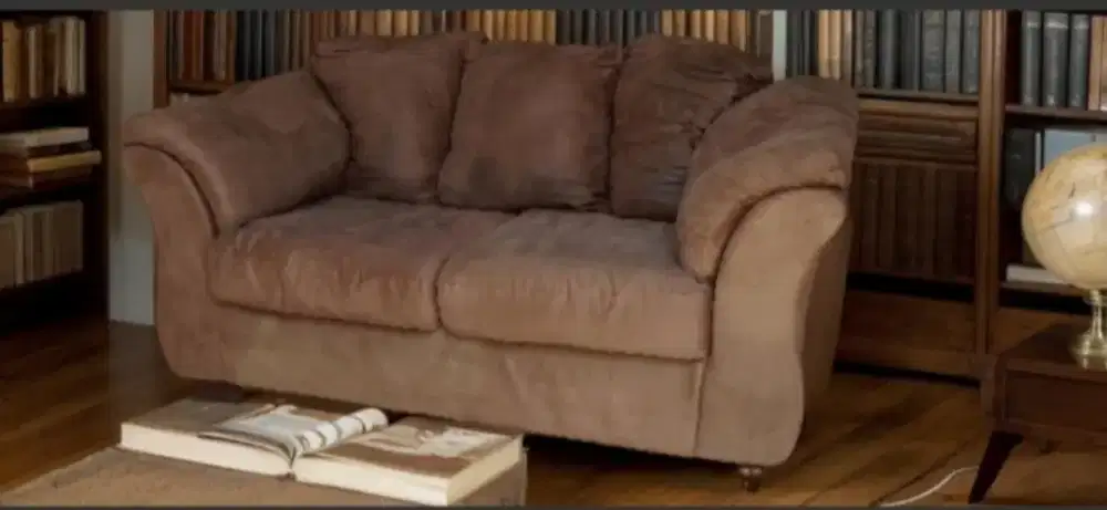 Jual cepat sofa informa 2 seater dudukan lepasan cover resleting