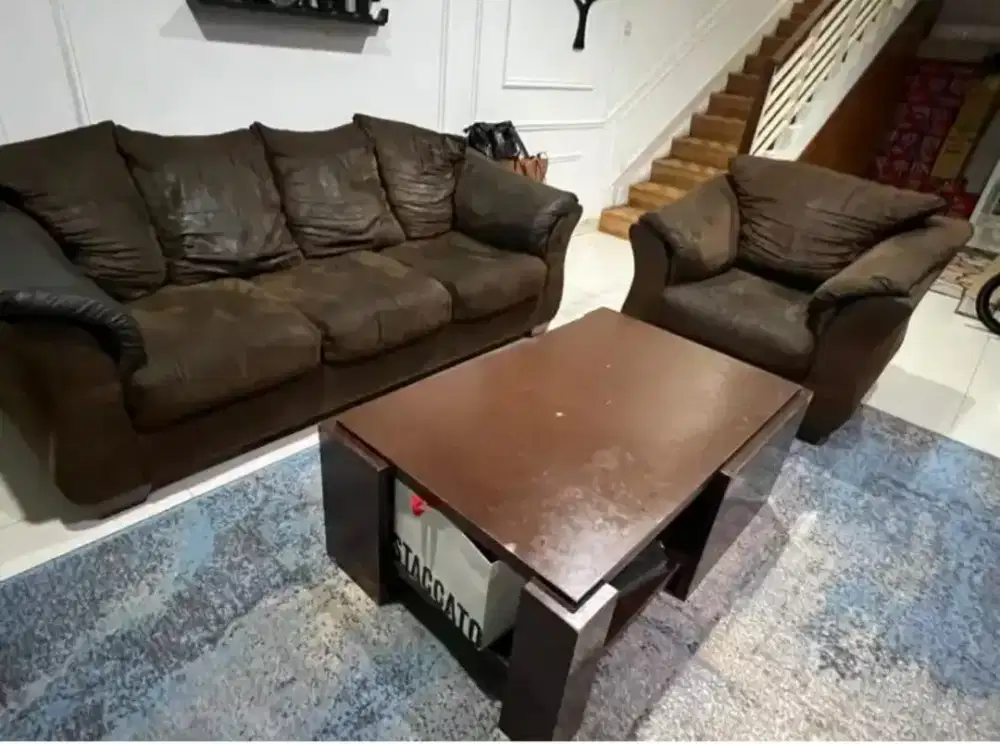 Jual Sofa Ashley Informa 3+1 Seater serta Meja Kayu Solid