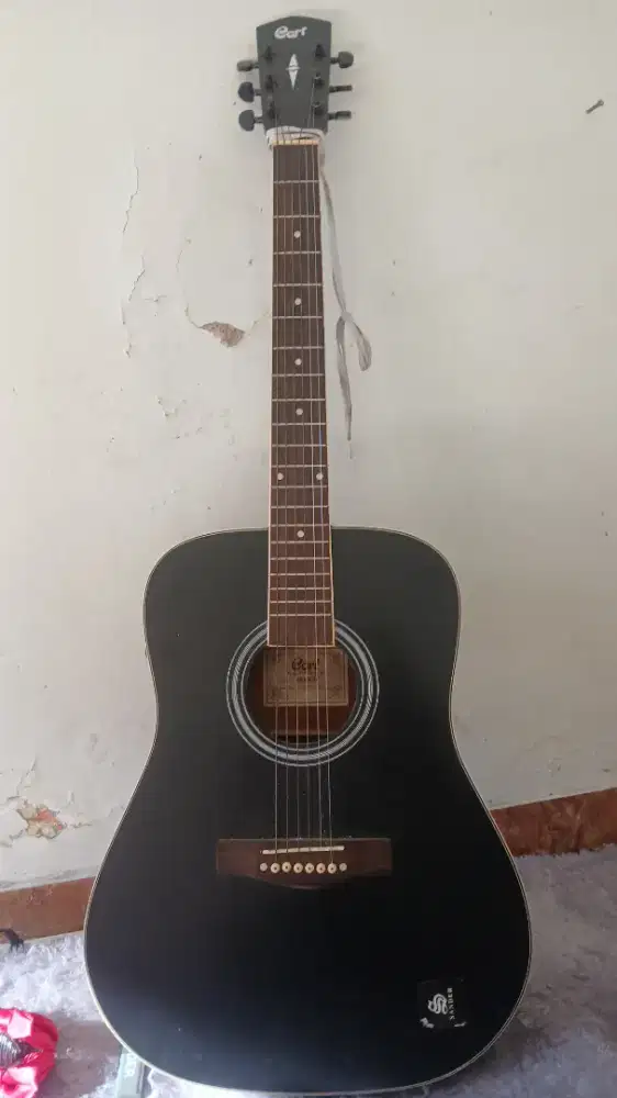 GITAR  CORT , black cort
