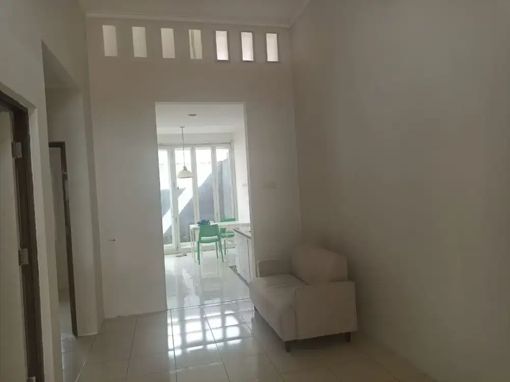 Disewakan Rumah Terawat dan Baru Selesai Renovasi Lokasi di Kota Baru Parahyangan Tatar Jingganagara Bandung