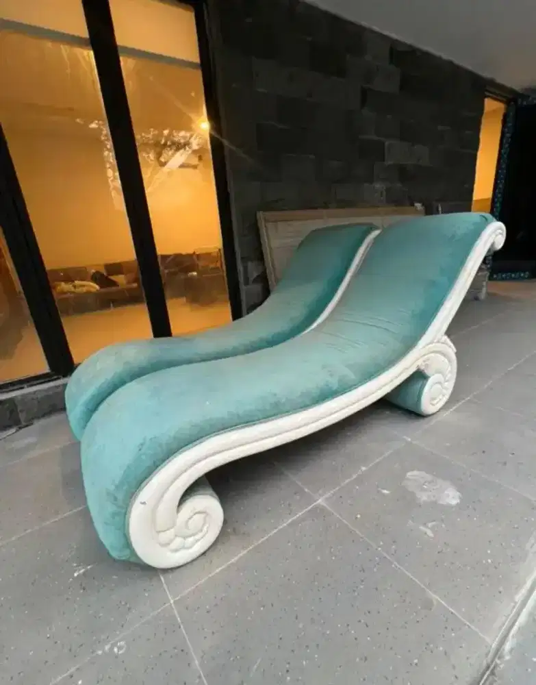 Jual Sofa Unik Chubby Cheeks